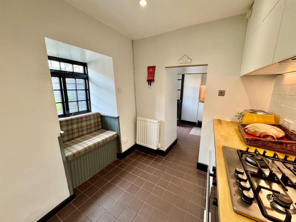 PHOTO-2025-10-11-10-18-39 (18).jpg