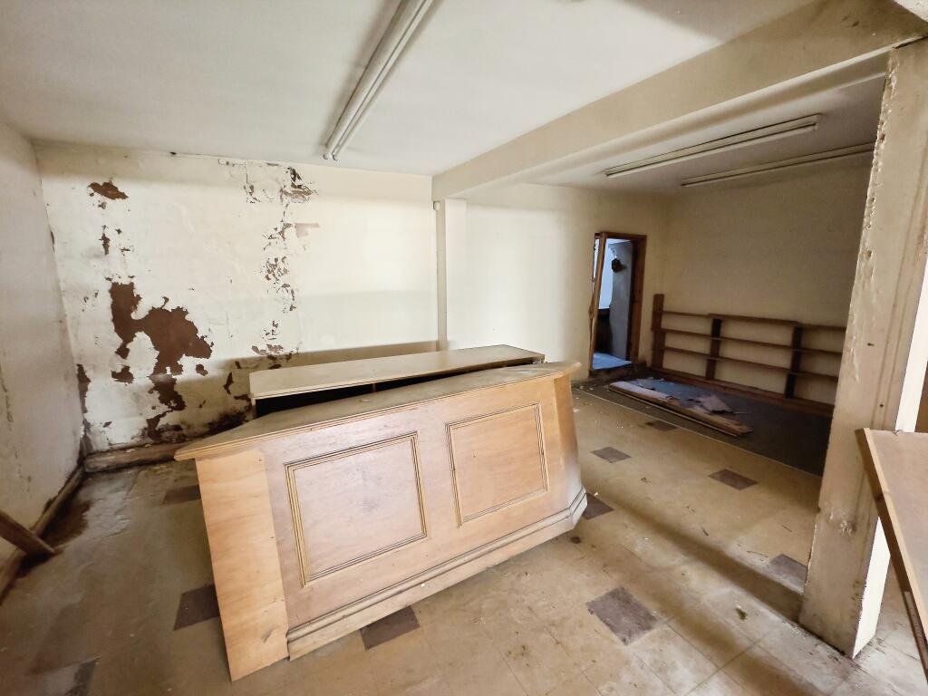 HIGH STREET RHYL7 T202509231723.jpg