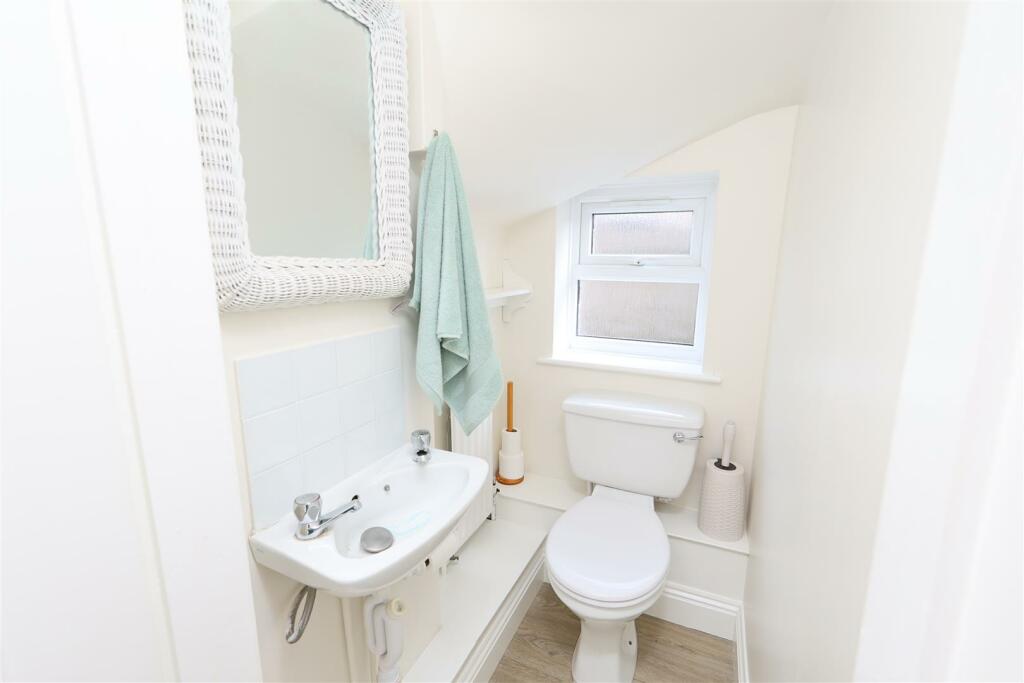 CLOAKROOM