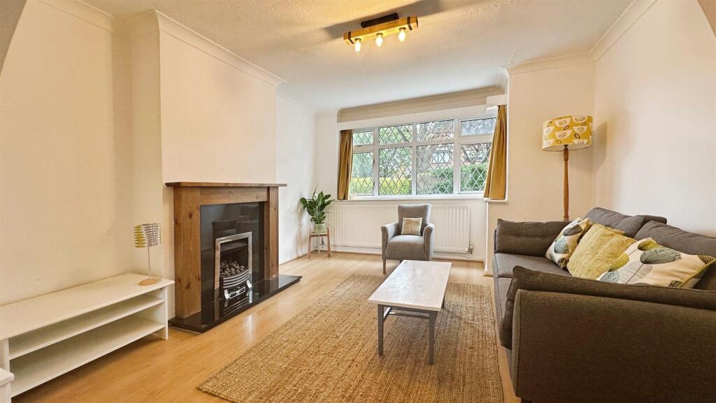 b838b48d--4969-8C01-0AAEA9252654-20484-000006CC4CE