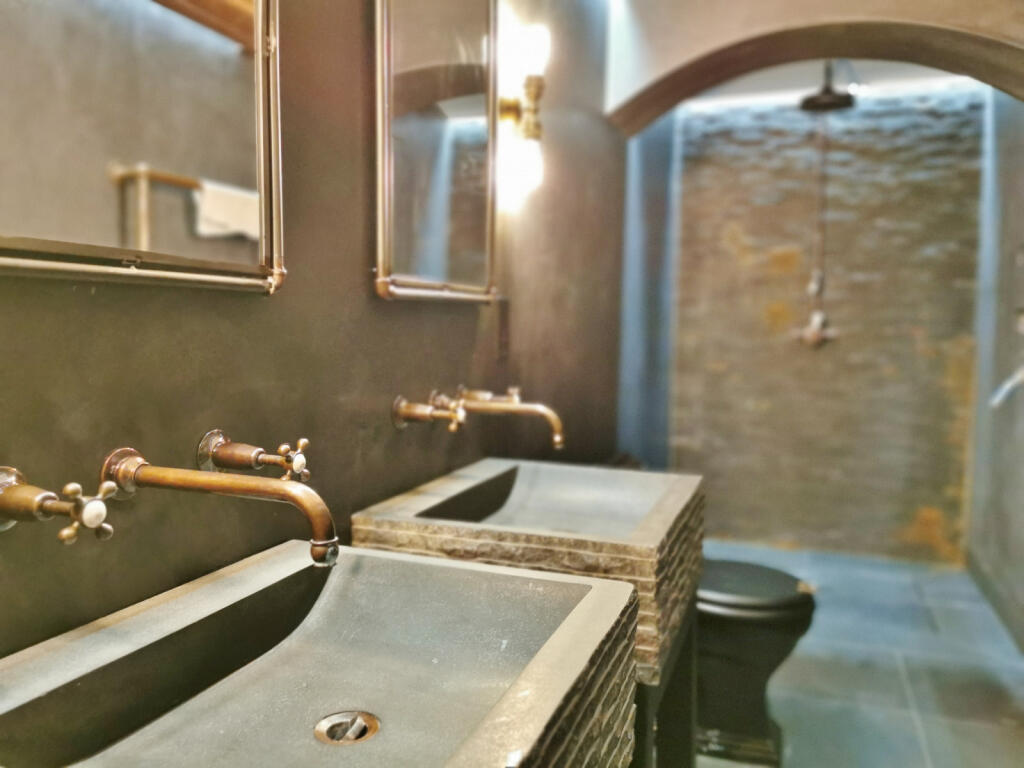 Family Shower Room
