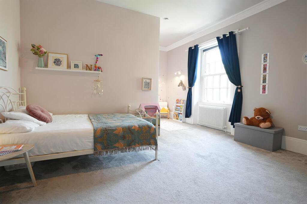 2nd Bed 2.jpg