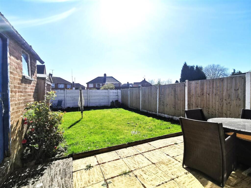 rear garden 1.jpg