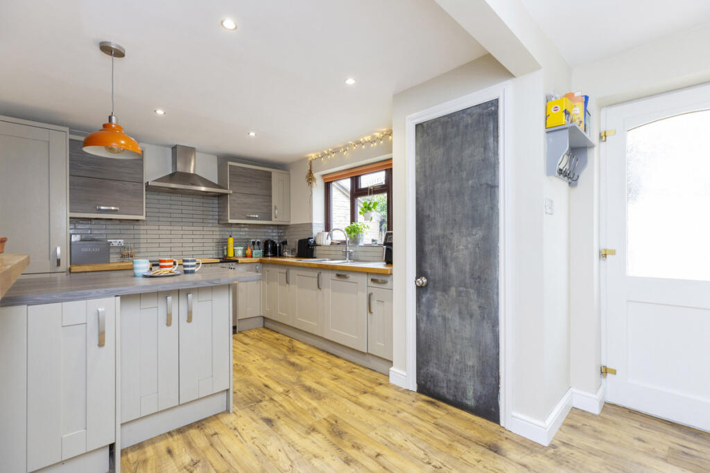 Quaperlake Street, Bruton, BA10