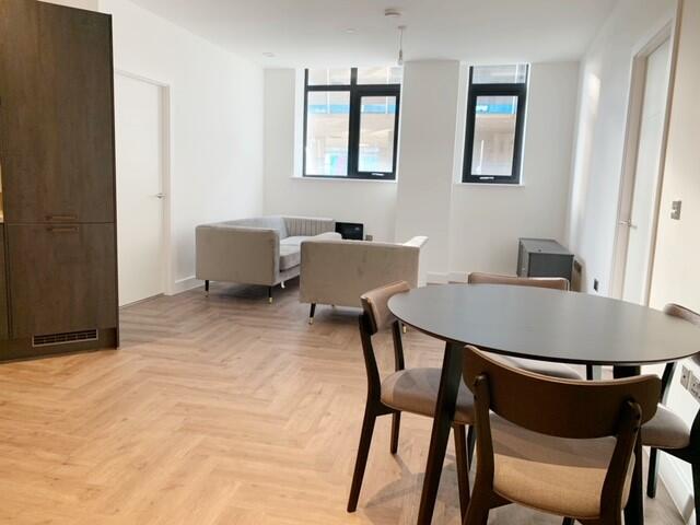 dining/lounge