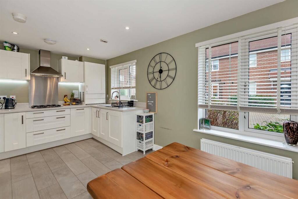 Dining Room/ Kitchen
