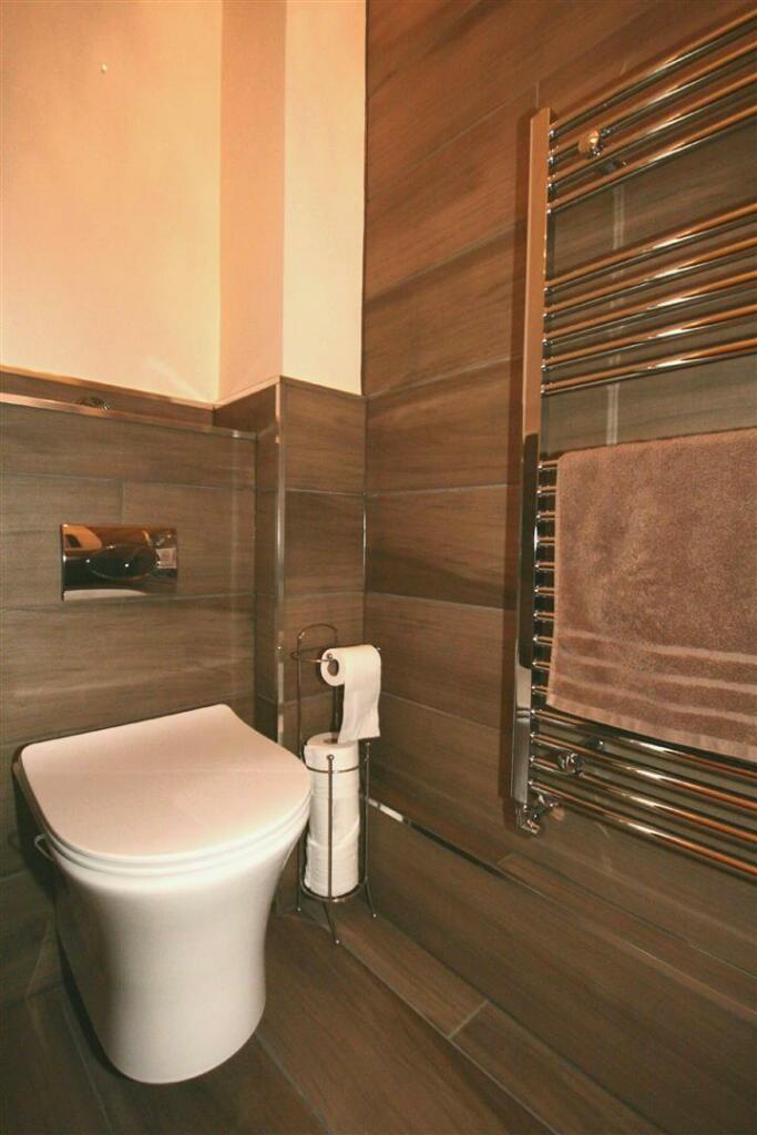 Ground Floor WC 2