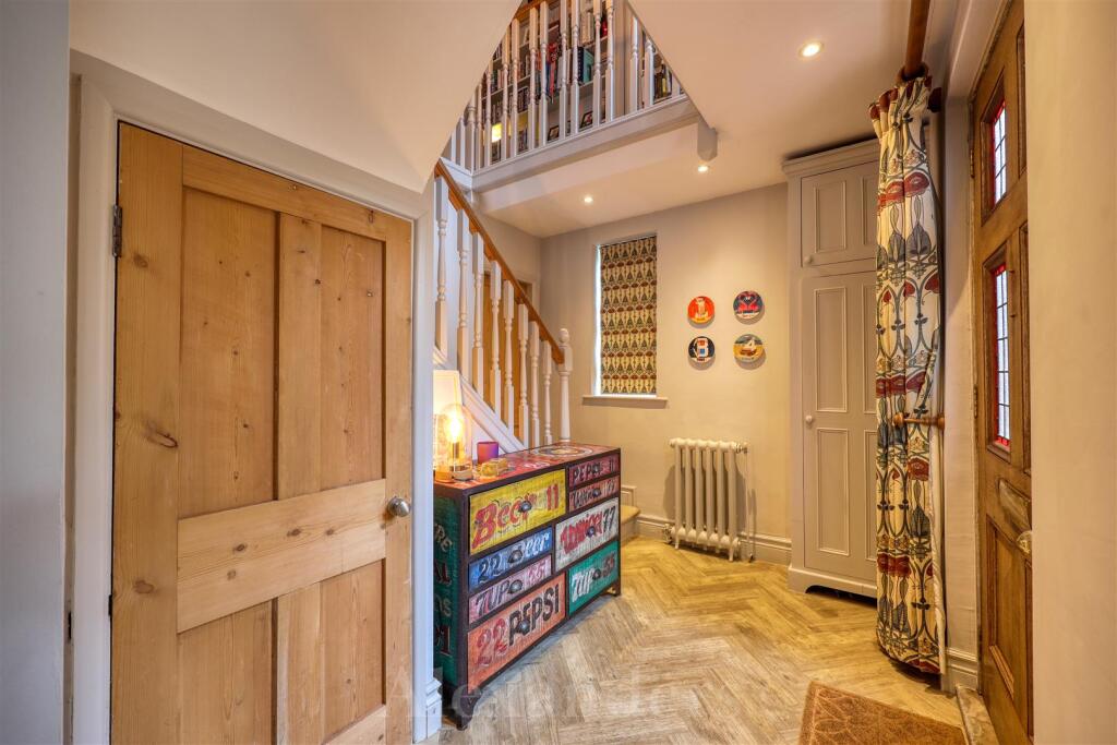 3 Pinfold Court-10.jpg