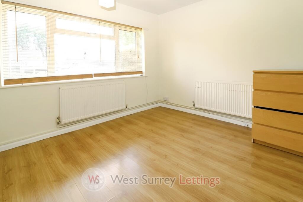 61cccbe2-bed 201_lge