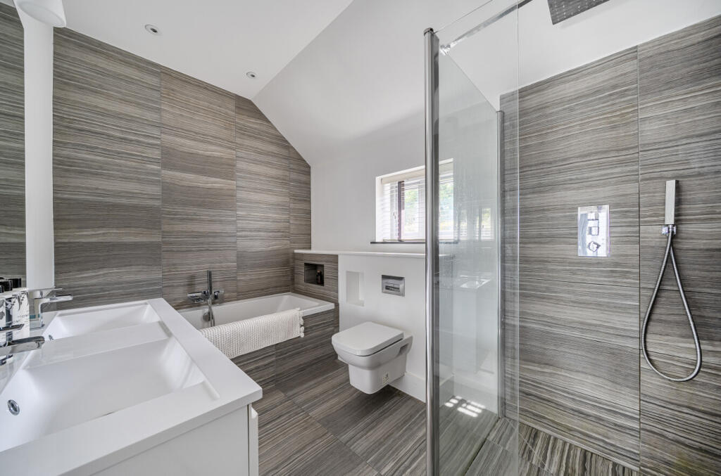 1356137-10-68c974...