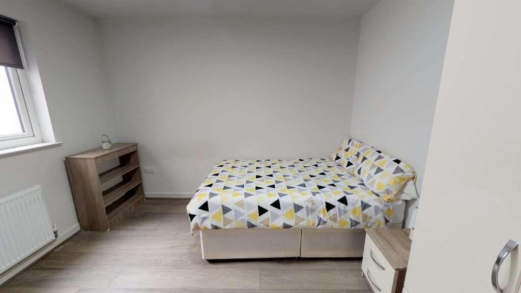 Flat_2_3_St_Peters_Close