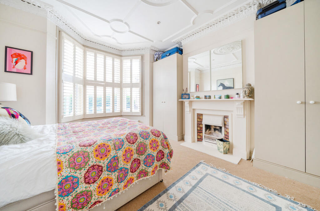 1298270-20-6836f0...