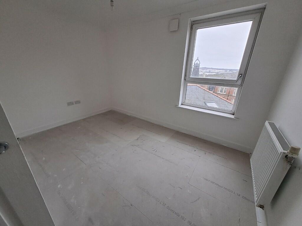 Smaller bedroom