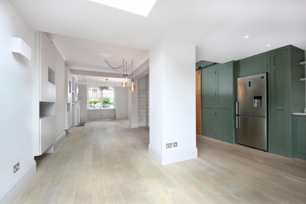 GV- 44 Haslemere Avenue (12).jpg