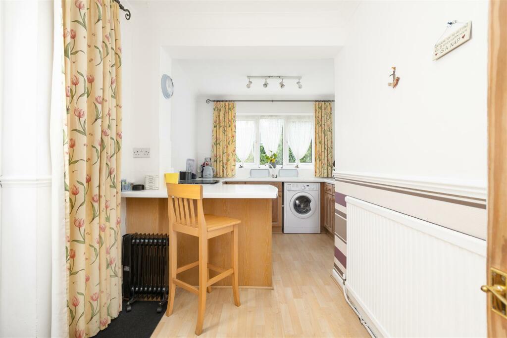 Kitchen/Breakfast Room