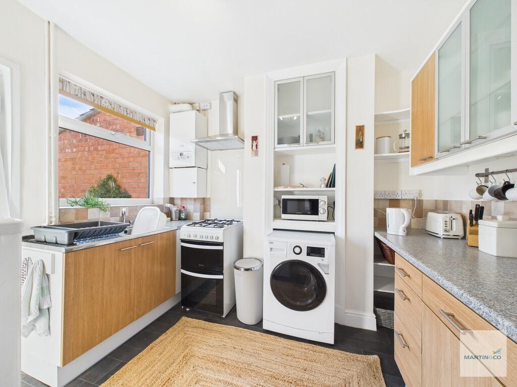 CAM03394G0-PR0261...