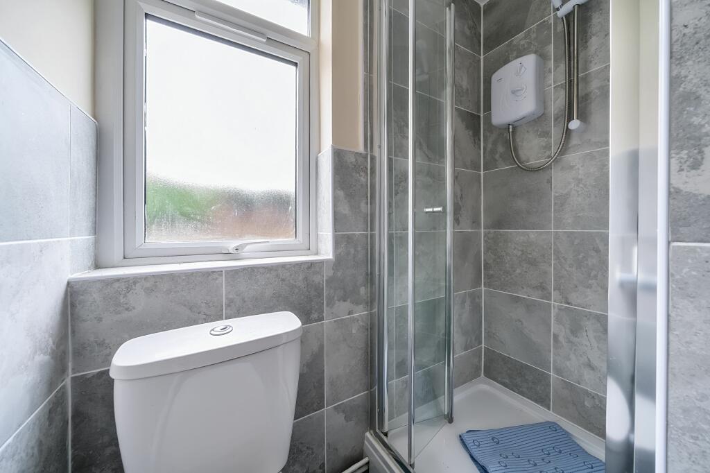 Shower Room (1)