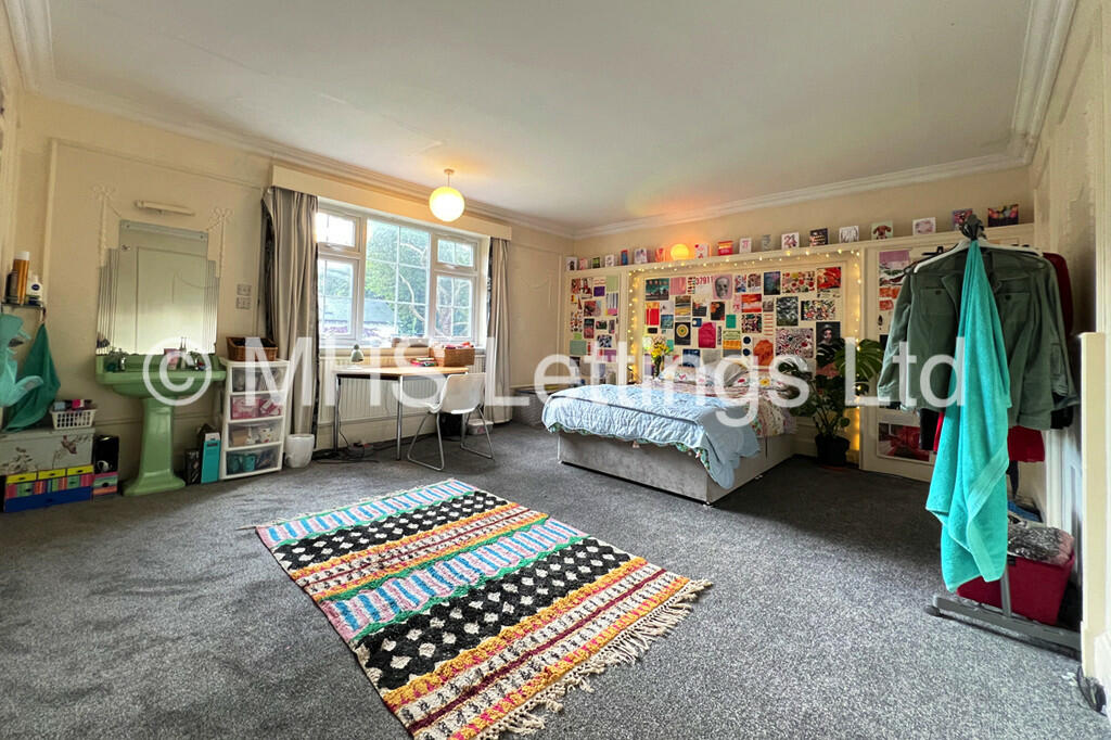 Bedroom-5wmk