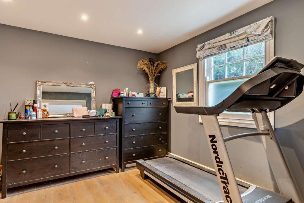 8633360-interior08-800  Medium  T202510071515.jpg