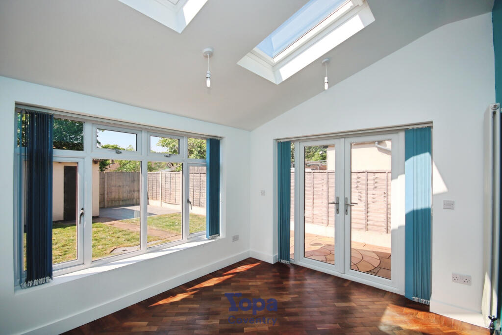 D992db7a-Lounge 20Diner 205.JPG