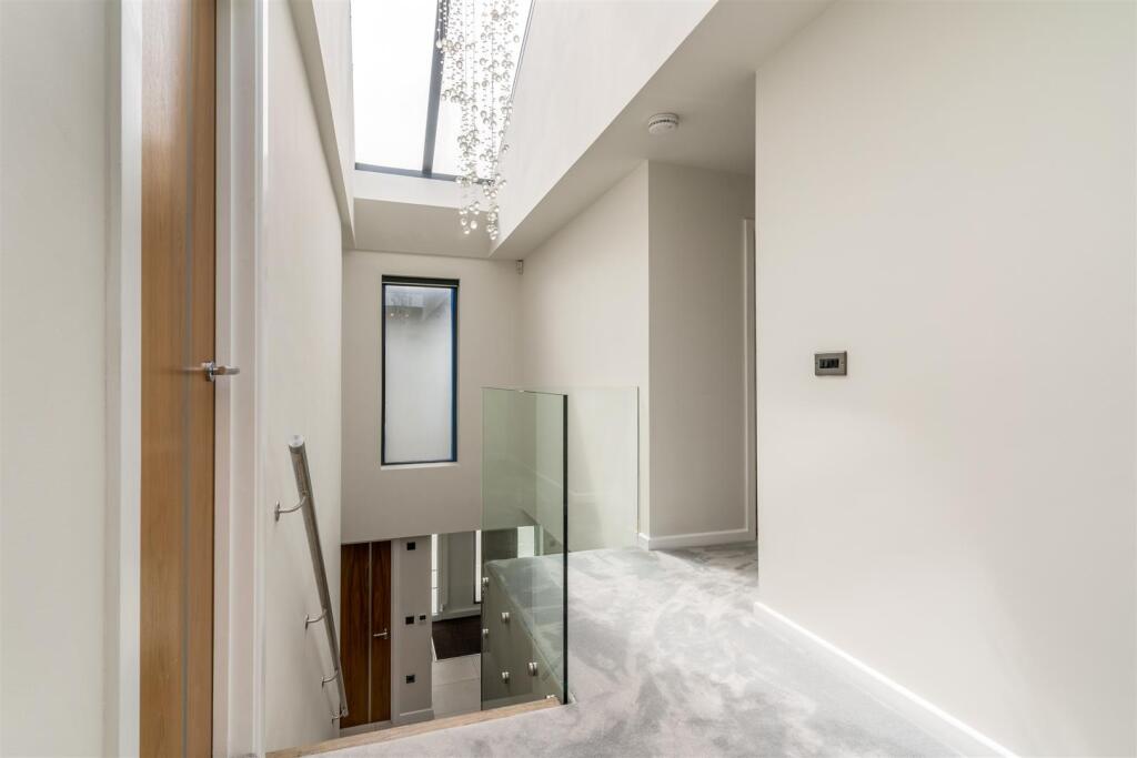 72 Dyke Road Low Res-20.jpg