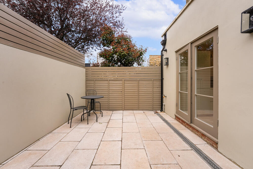 23 Dalby Road (19...