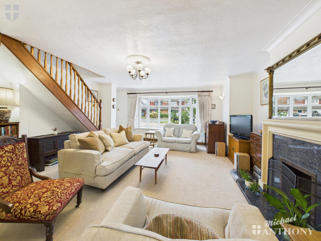 CAM03852G0-PR0396-STILL002