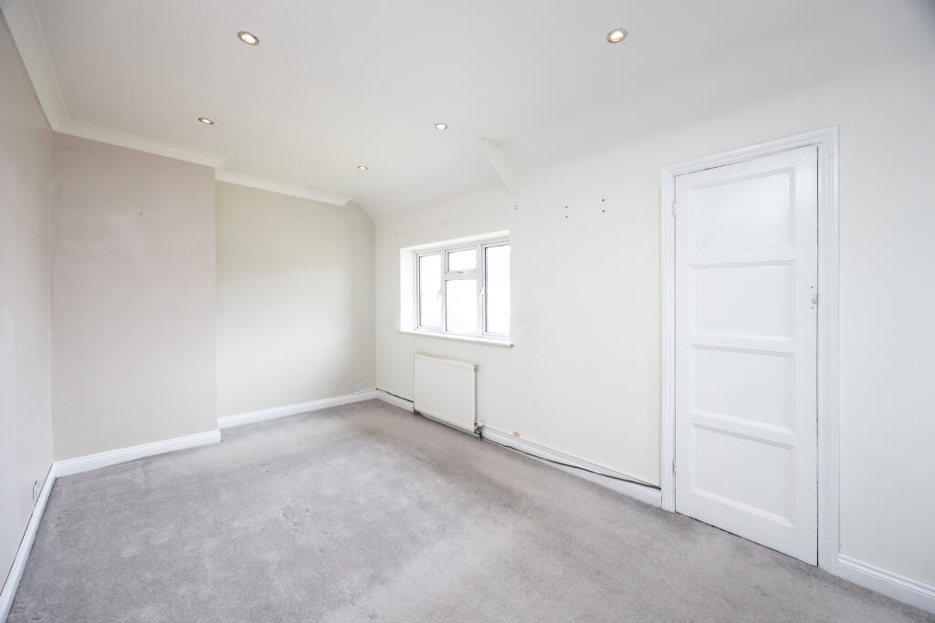 185 Prebendal Avenue HP21 8LE-14