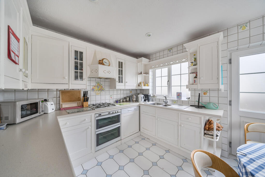 1375898-1-6911faf...