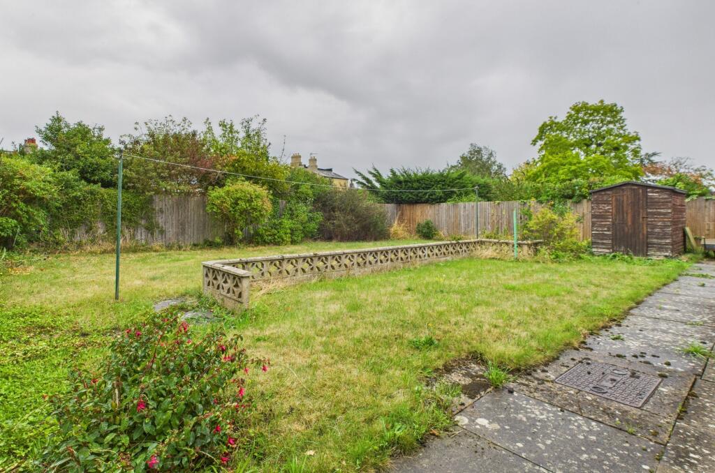 CAM02519G0-PR0334-STILL012