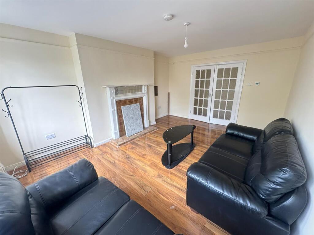 WhatsApp Image 2025-08-05 at 11.21.52 AM (4).jpeg