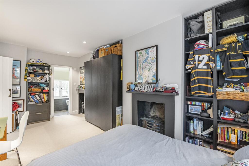 James_Ander rk_Holme_Cottage_-6.jpg