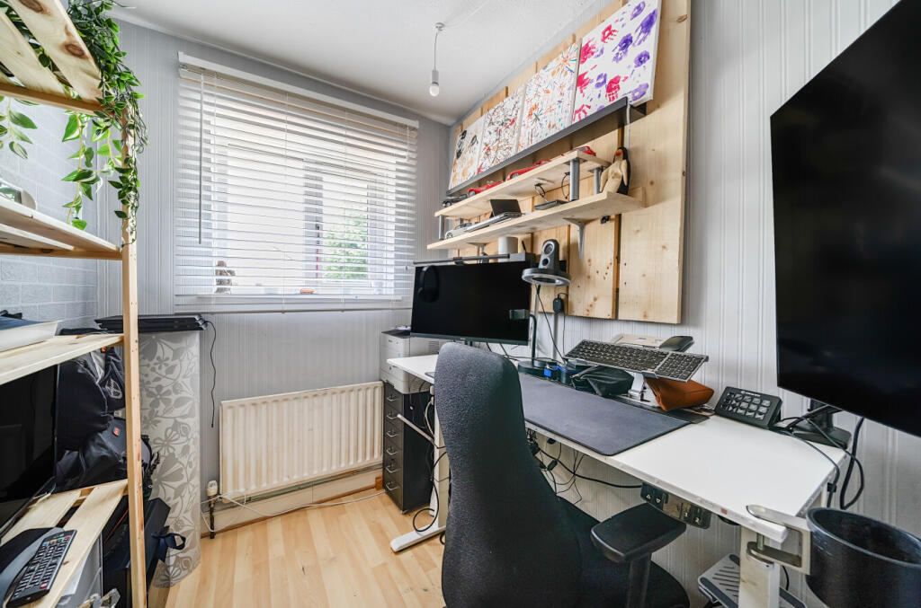 1333452-11-688b99...