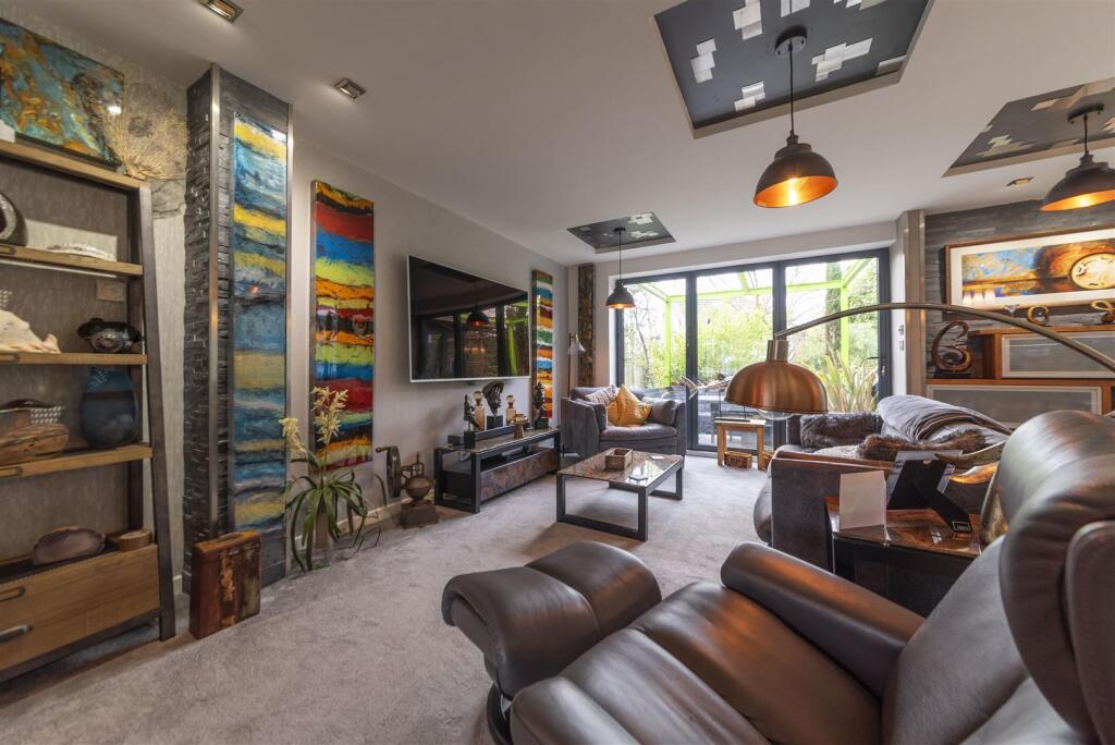 Lounge/Kitchen/Dinning Room