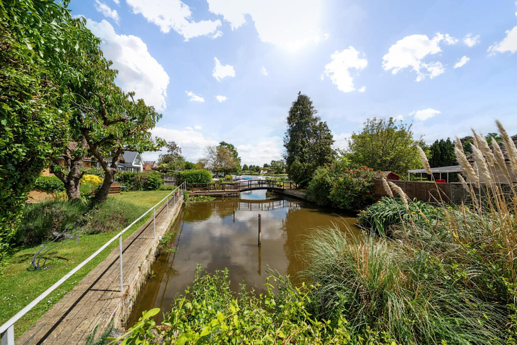 1302278-22-683b18...