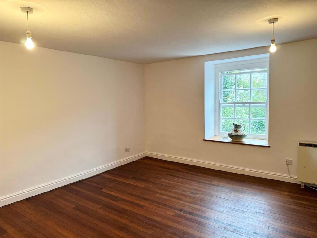 PHOTO-2025-04-22-07-50-46 (3).jpg