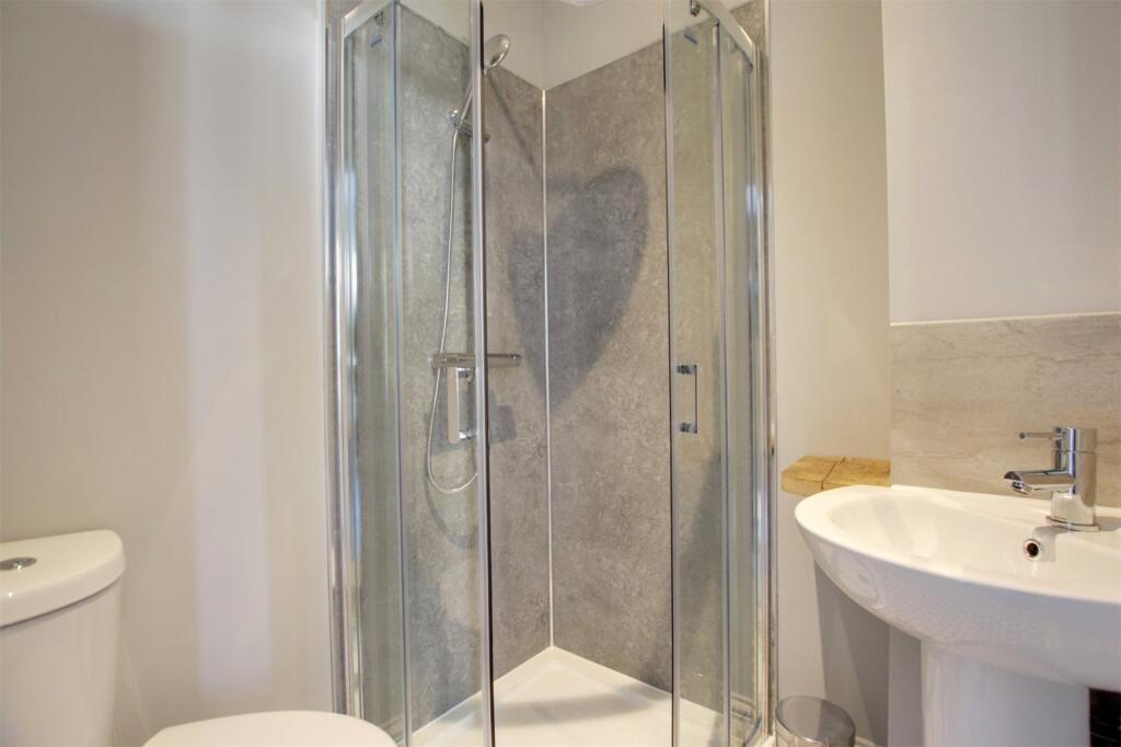 Example En Suite