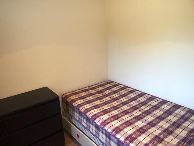 bed1