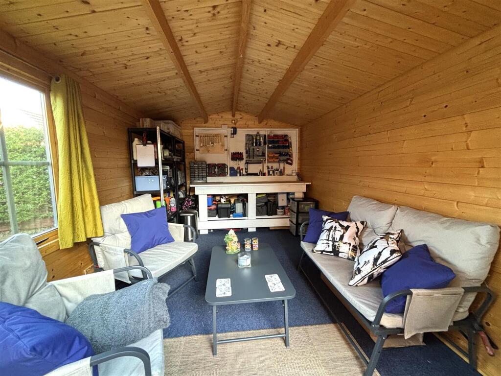 Garden Room.jpg