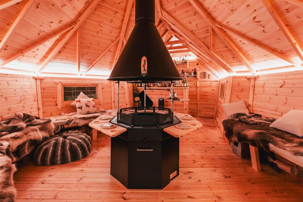 Artic Cabin