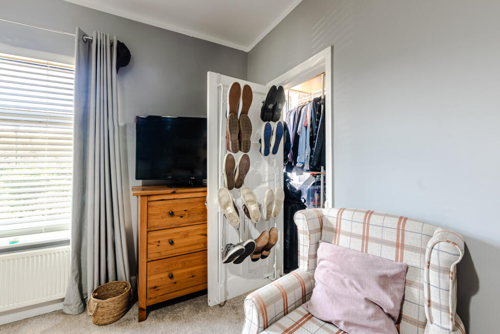 bedroom1c