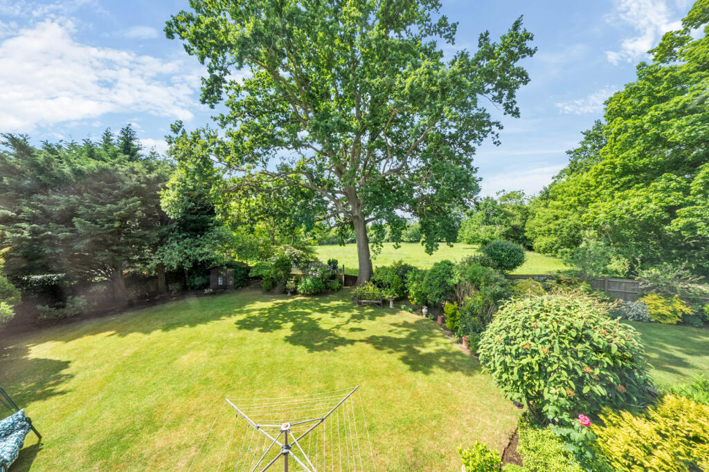 1297108-13-682c76...