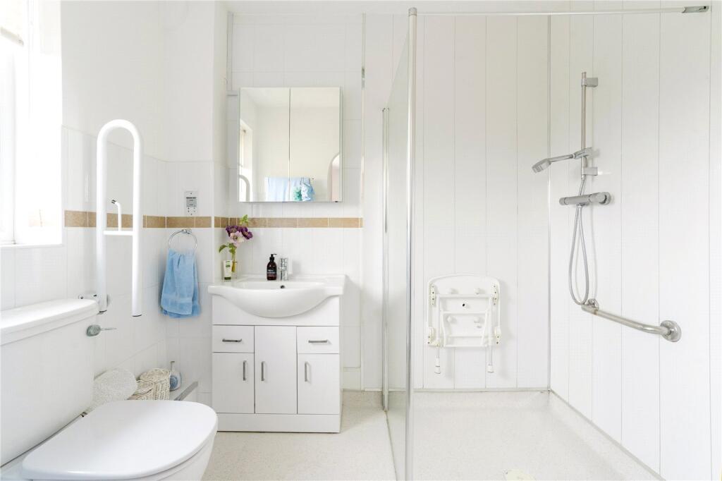 En Suite Shower Room