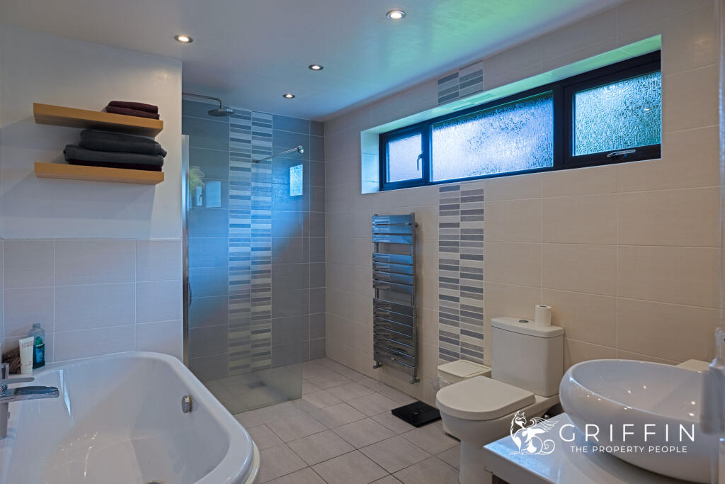 28bathroom