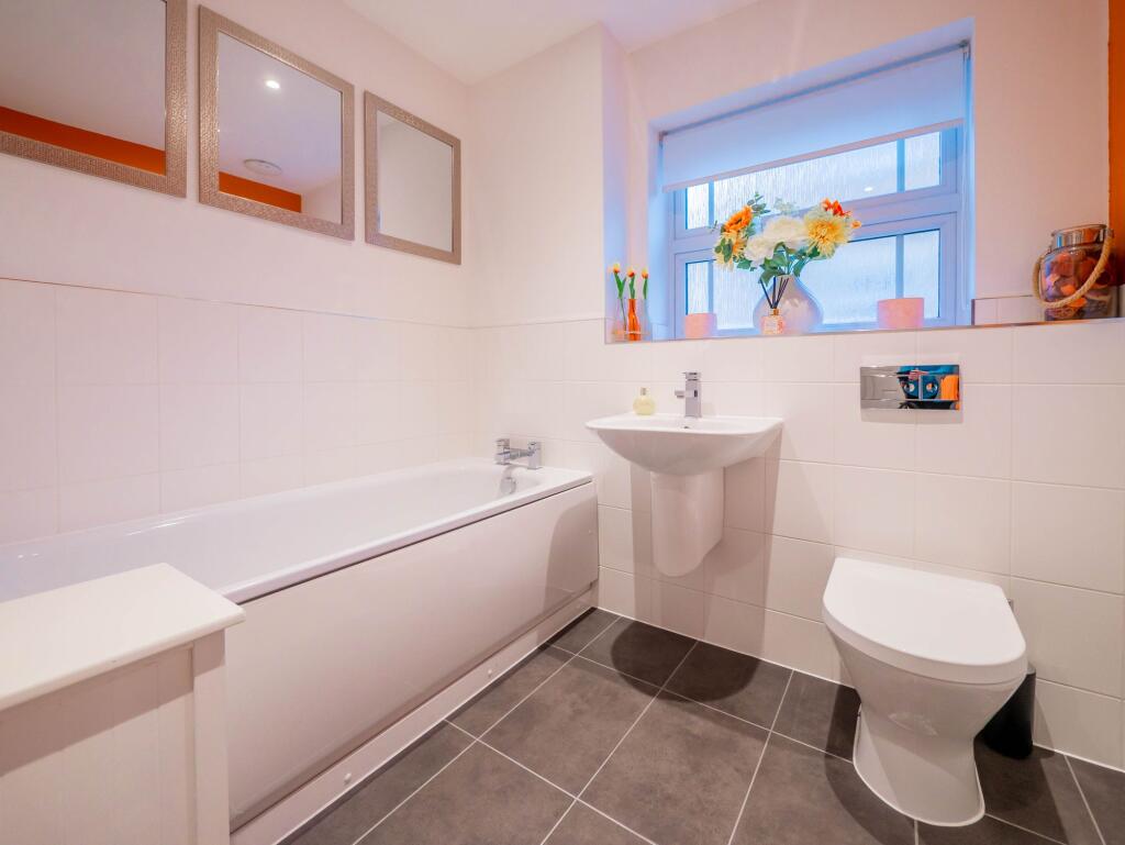 Main Bathroom