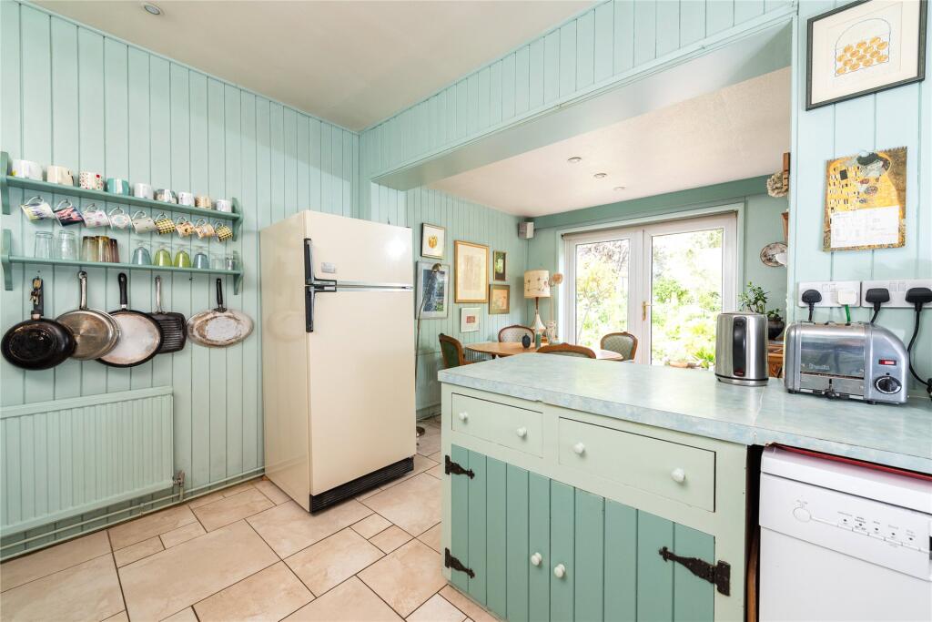 Kitchen/Breakfast Rm