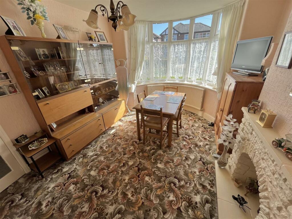Dining Room Aspect 2.jpg