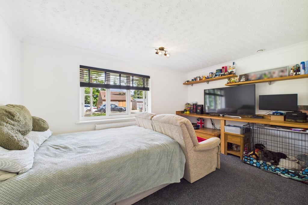 CAM01689G0-PR0472...