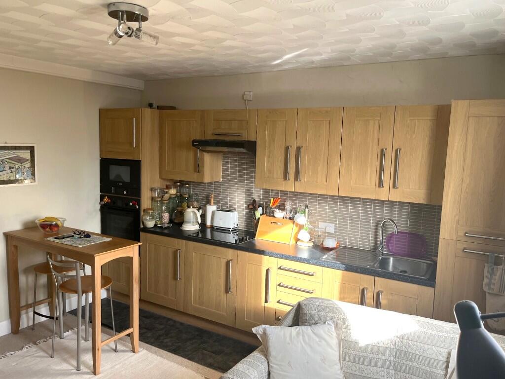 Kitchen/dining