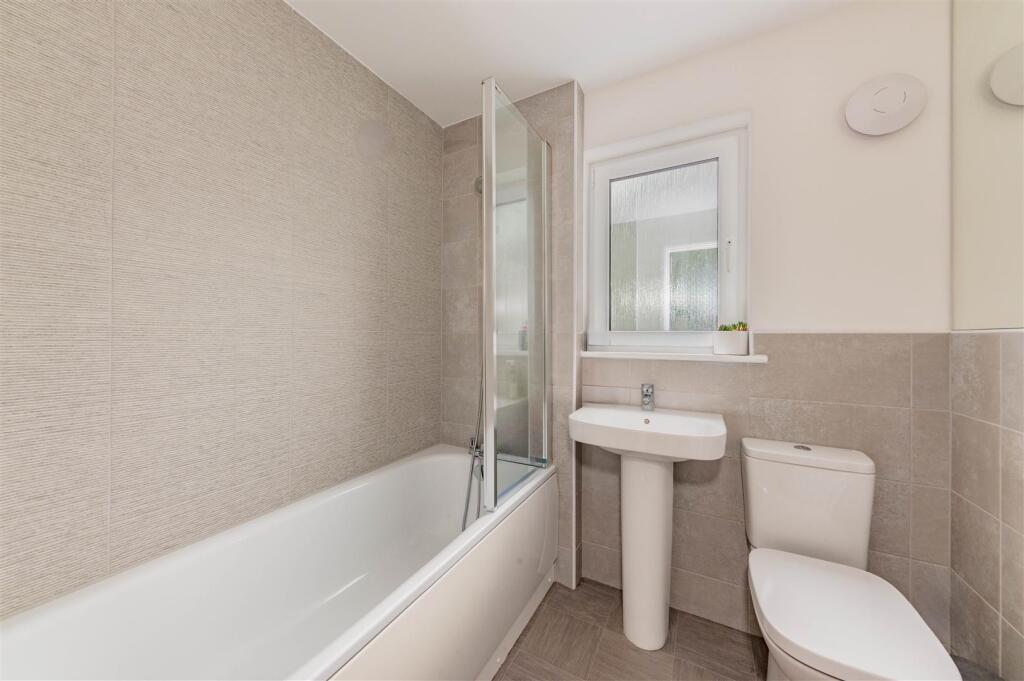 47 Dighty Street Monifieth-10.JPG